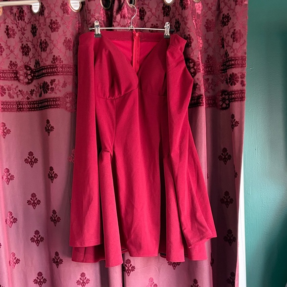 Elegant Red Women's Long sleeve Plunging Neckline Mini Dress Size X-Large - Picture 3 of 6